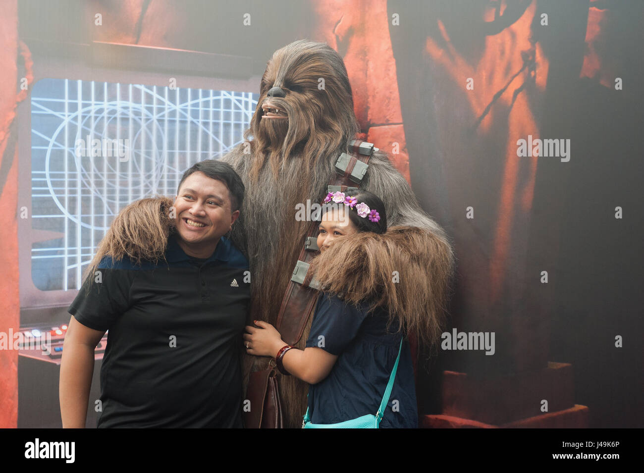 06.05.2017, Singapore, Repubblica di Singapore, in Asia - i fan di Star Wars si riuniscono durante l annuale Star Wars evento nel Supertree Grove. Foto Stock