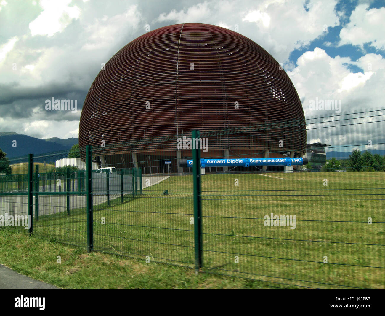 Globo della scienza e dell'innovazione, il CERN research center, Meyrin, Svizzera Foto Stock