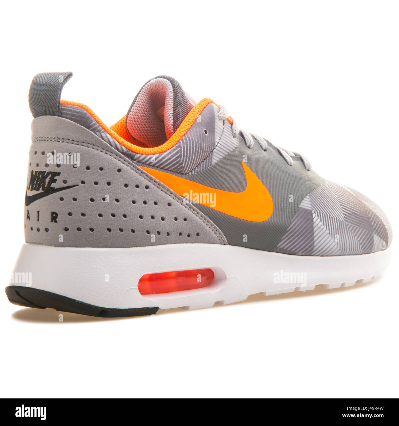 Nike Air Max Tavas Stampa grigio scuro Arancio - 742781-018 Foto stock -  Alamy