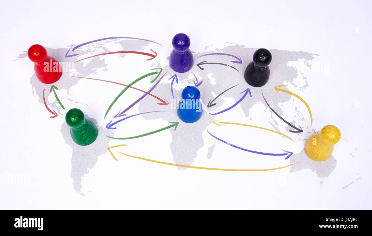Concetto di globalizzazione, global business, viaggi o connessione globale. Le figure colorate con frecce di collegamento. Foto Stock