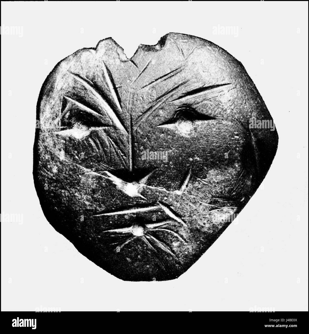 PSM V41 D609 volto umano su pietra ornamento dal fiume Susquehanna penna Foto Stock