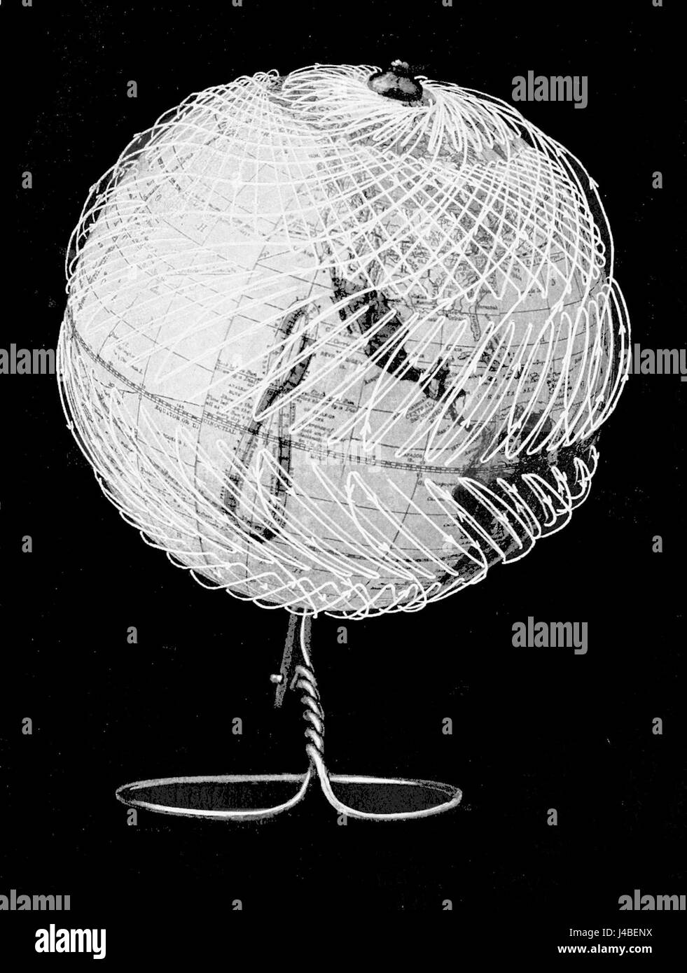 "PSM V53 D324" è un articolo scientifico che discute la circolazione generale dell'atmosfera. Copre la scienza atmosferica, il clima e i processi meteorologici, offrendo informazioni sul movimento globale delle masse d'aria e sui suoi effetti sui modelli meteorologici. Foto Stock