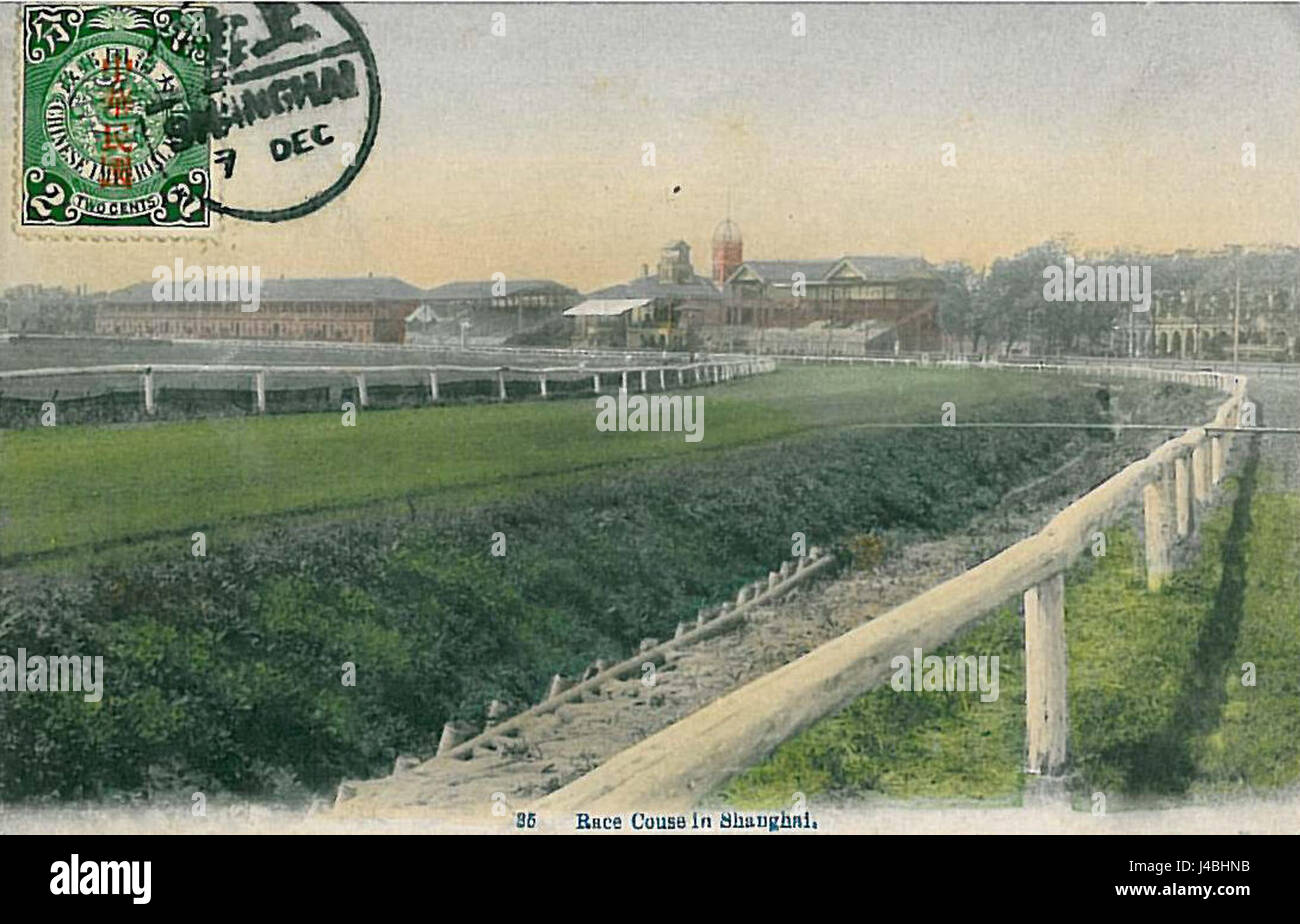 L'ippodromo di Shanghai, istituito nel 1912, era un importante centro di corse di cavalli nella Shanghai dell'epoca coloniale. È diventato un centro per eventi sociali e riunioni d'élite, riflettendo il carattere cosmopolita e coloniale dell'cityâ durante quel periodo. Foto Stock