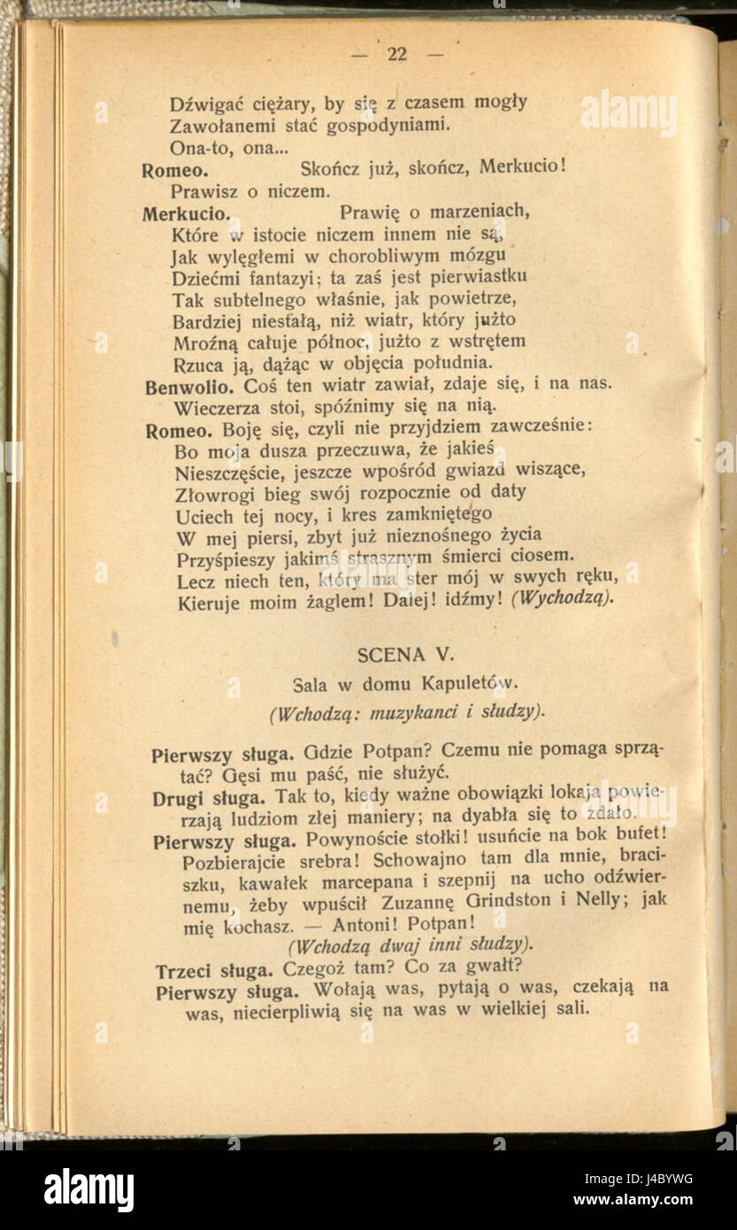 "Romeo i Julia" (Romeo e Giulietta) di William Shakespeare è una delle tragedie più famose della lingua inglese. Il dramma racconta la storia di due giovani amanti di famiglie in lotta, il cui tragico finale ha reso il dramma un simbolo di amore e perdita. I suoi temi del destino, dell'amore e del conflitto familiare rimangono centrali nelle discussioni sul lavoro di Shakespeare. Foto Stock
