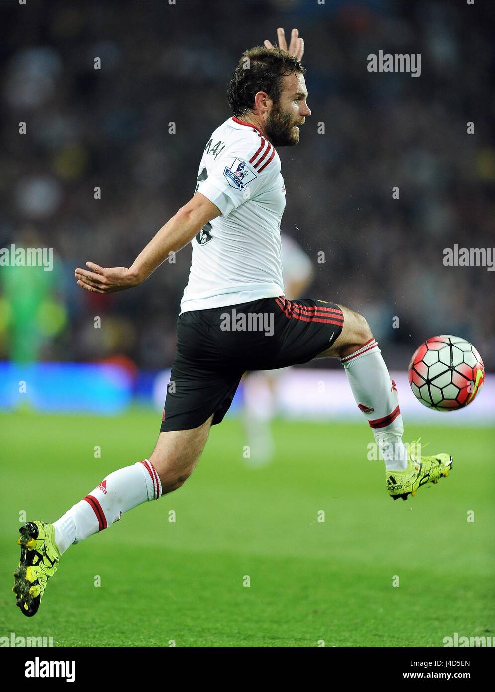 JUAN MATA DEL MANCHESTER UNITED ASTON VILLA V MANCHESTER UNITE VILLA PARK Birmingham Inghilterra 14 Agosto 2015 Foto Stock