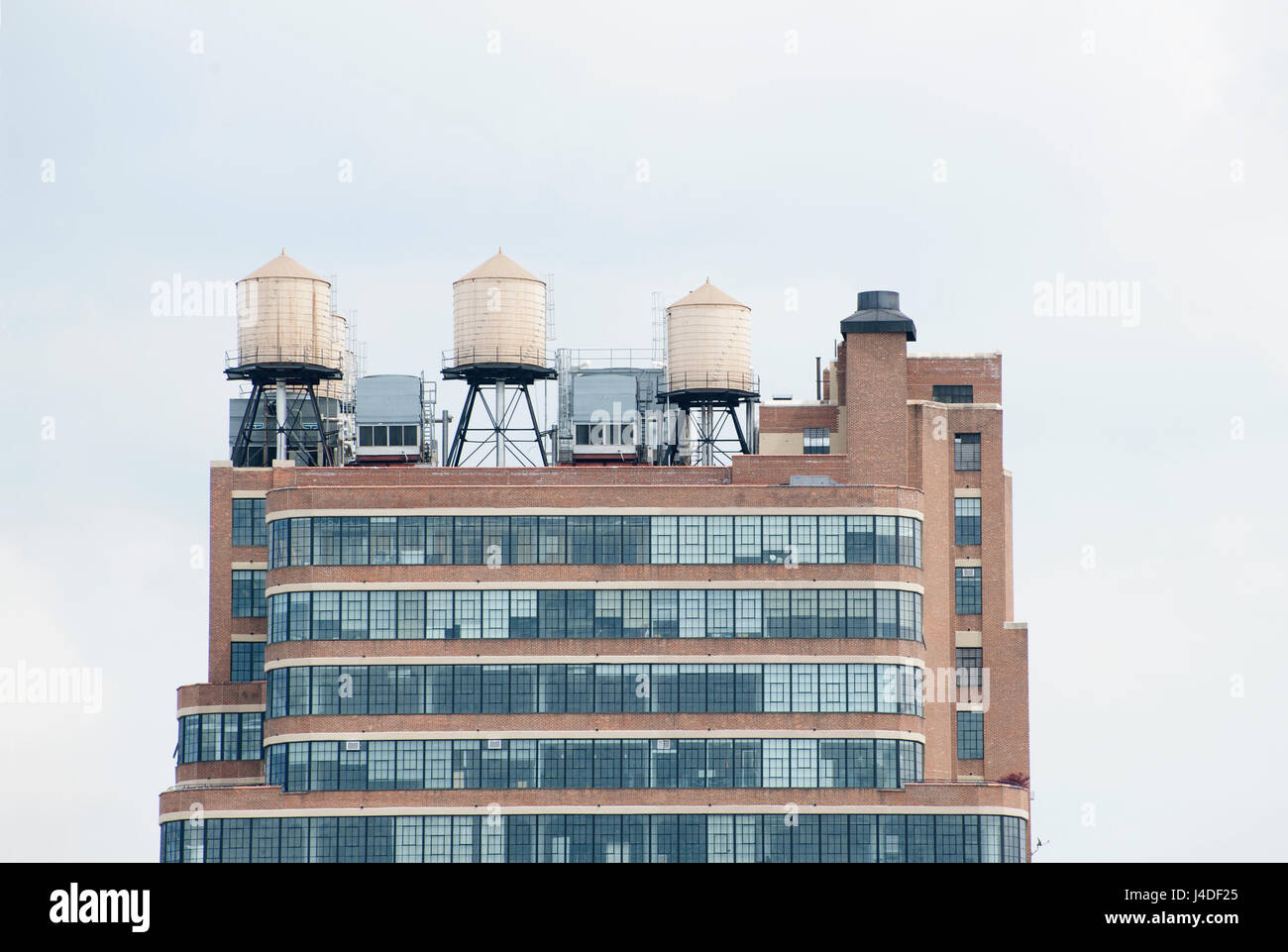 L'edificio Starrett-Lehigh sulla West 26th Street a Manhattan è un intero blocco freight terminal, magazzino e uffici edificio che risale al 1931. Foto Stock