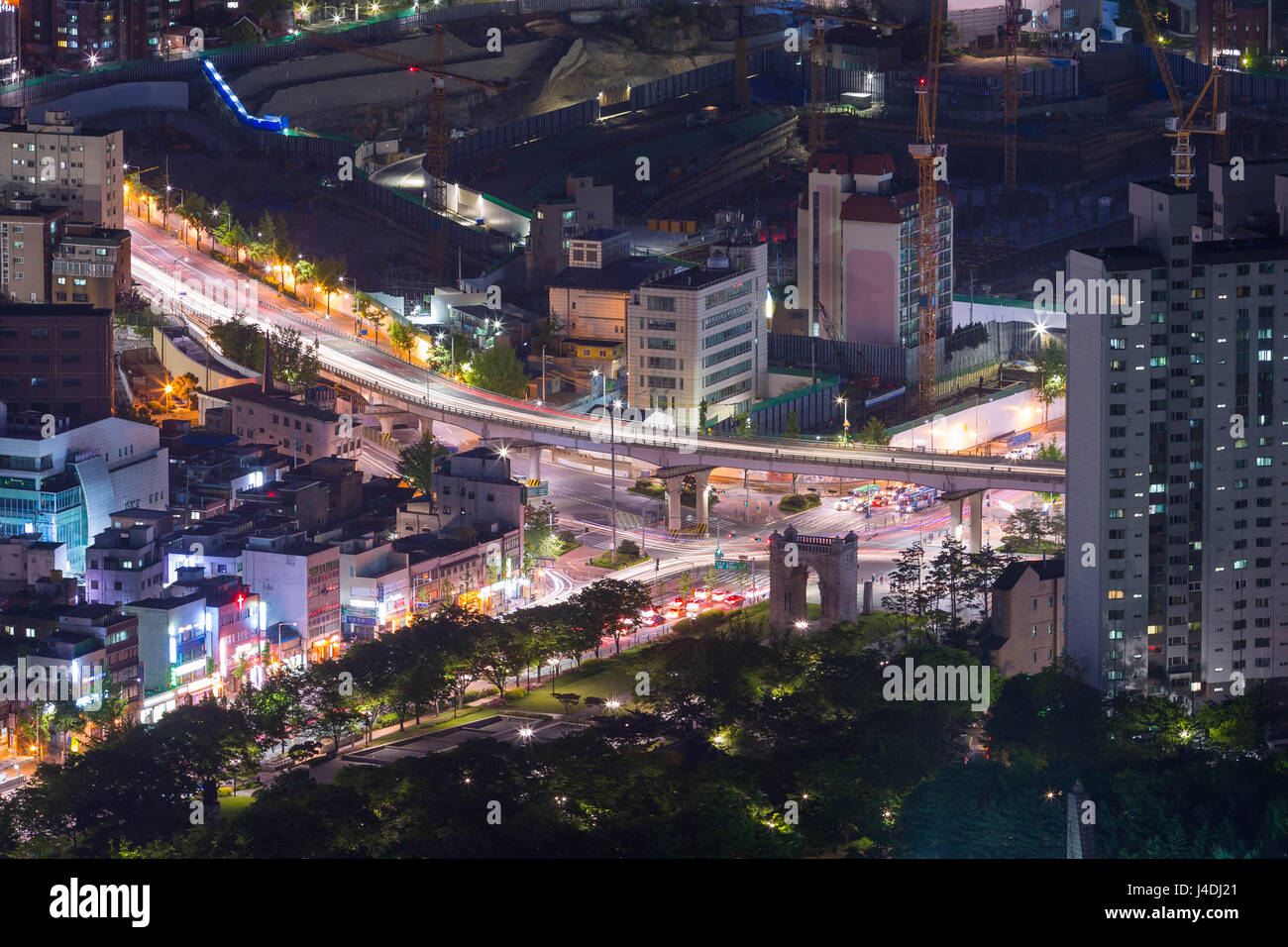 Seoul città con il bivio di notte, la Corea del Sud. Foto Stock