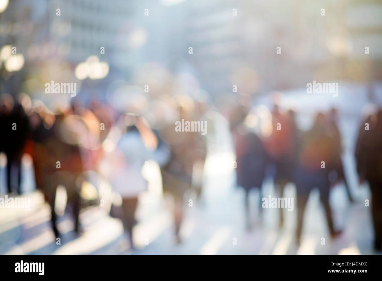 Blur astratti Persone sfondo, irriconoscibile sagome di persone a camminare su una strada Foto Stock