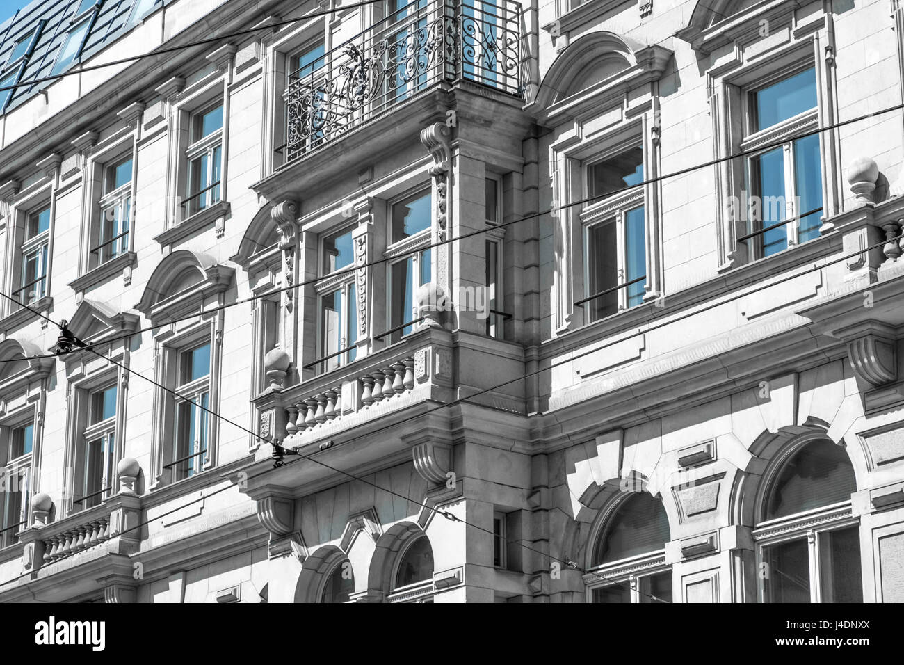 Edificio ristrutturato esterno - appartamento facciata di edificio Foto Stock