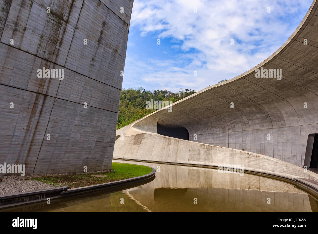 Xiangshan Visitor Center scenario al Sole Luna Lago in Nantou, Taiwan, Asia. Foto Stock