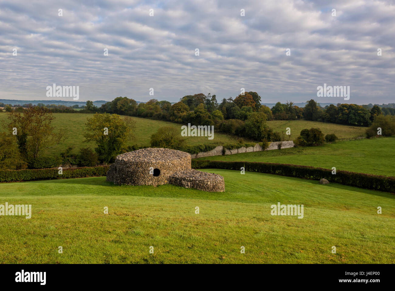 Newgrange, nella contea di Meath, Leinster, Repubblica di Irlanda, Europa Foto Stock