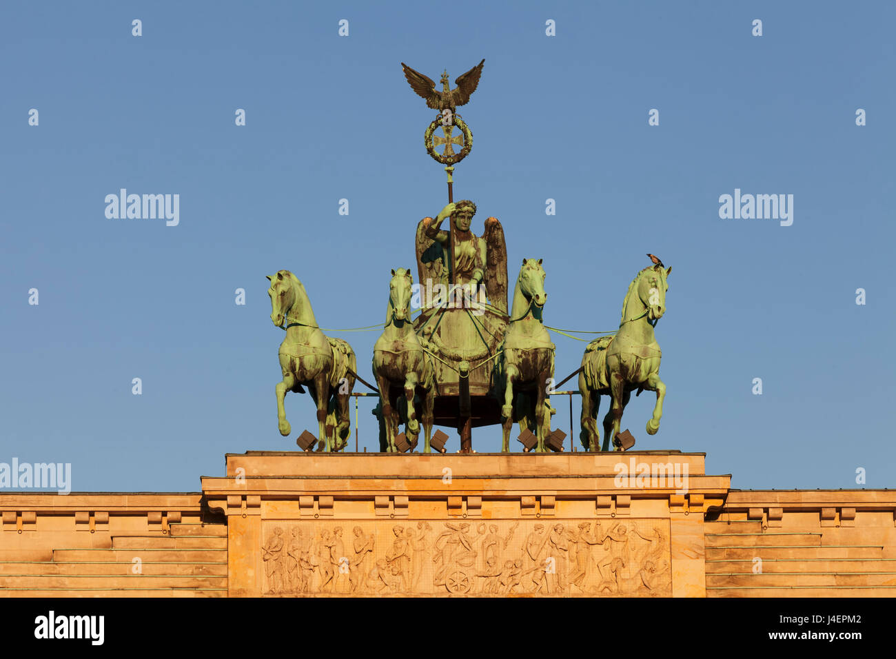 La Porta di Brandeburgo (Brandenburger Tor), la Quadriga, Berlin Mitte, Berlin, Germania, Europa Foto Stock