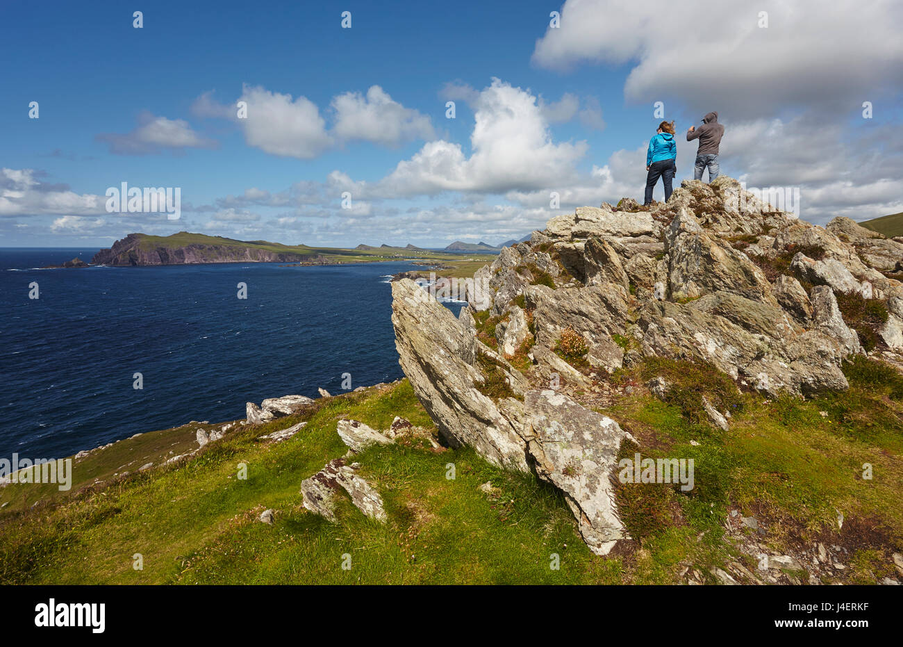 Una vista dalla testa di Clogher verso Sybil punto, all'estremità occidentale della penisola di Dingle, nella contea di kerry, munster, irlanda Foto Stock