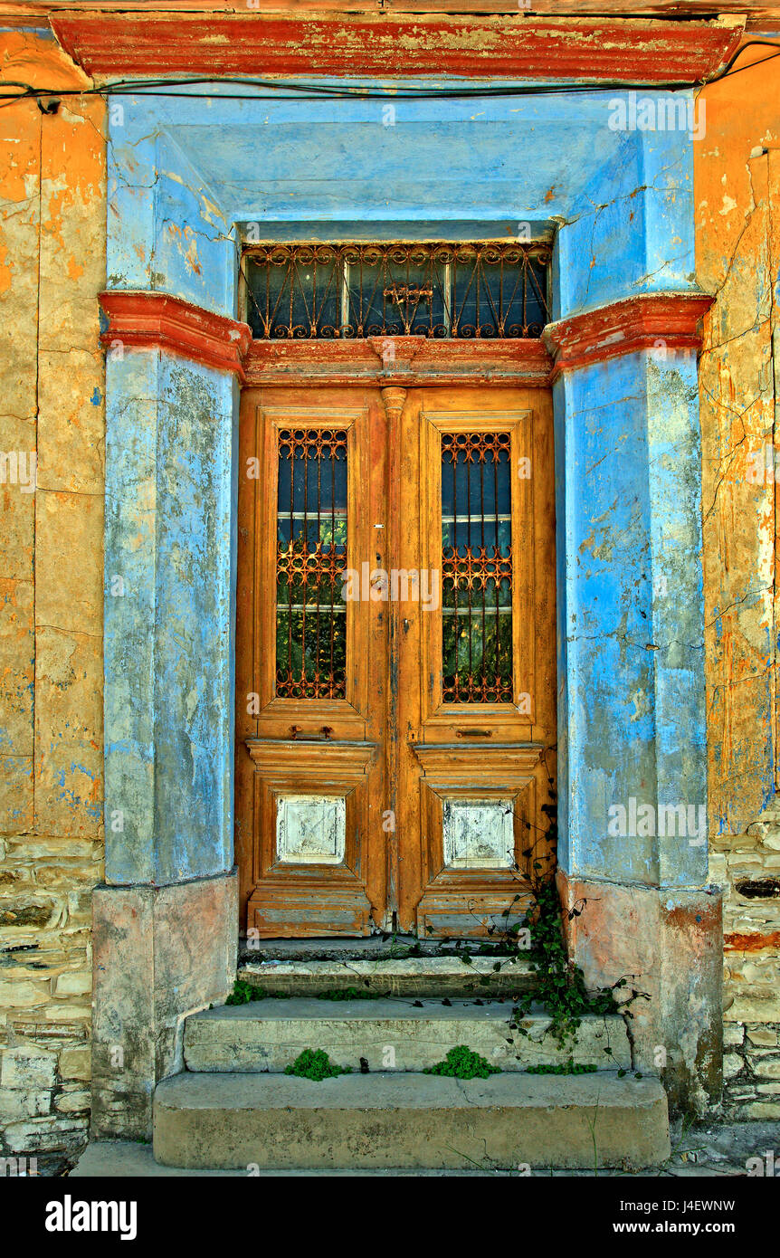 Bella la vecchia porta a Kato Lefkara, uno dei tradizionali "Merletti e ricami villaggi", Larnaca District, isola di Cipro. Foto Stock