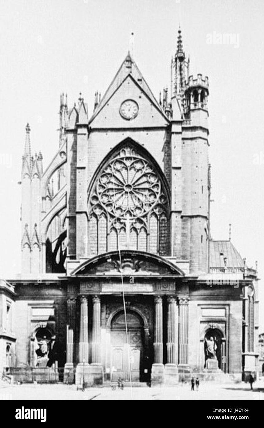 Questa immagine di Metz, datata 1877, raffigura la città prima del suo restauro. Offre uno sguardo sul paesaggio architettonico e urbano di Metz durante la fine del XIX secolo, prima di cambiamenti significativi durante gli sforzi di restauro. Foto Stock