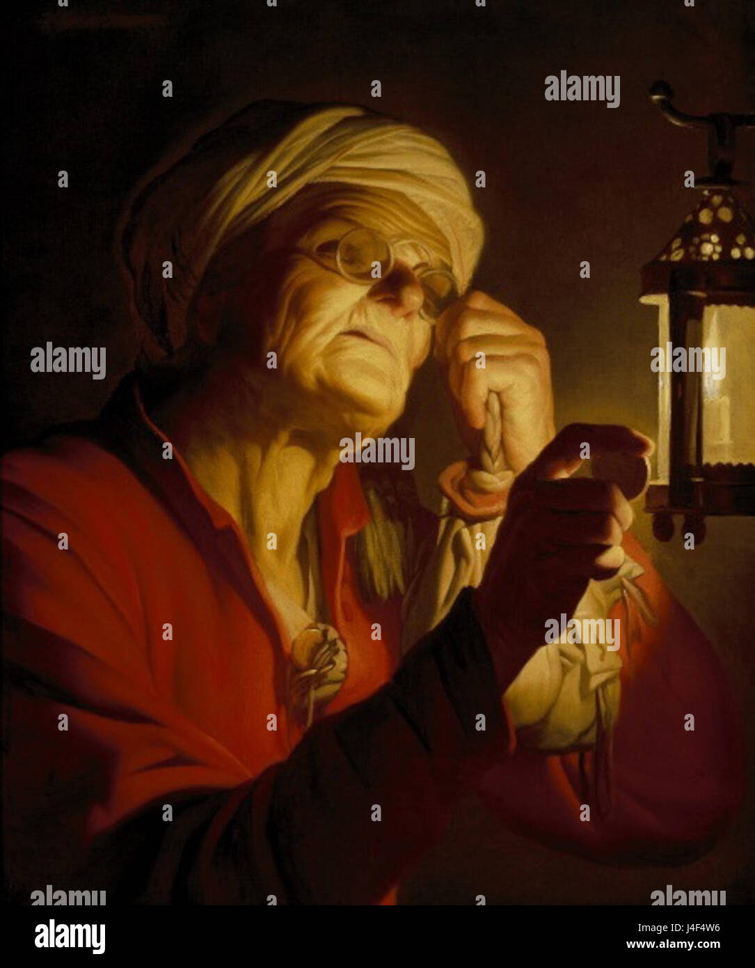 Questo dipinto di Hinthorst raffigura una donna anziana che esamina attentamente una moneta, catturando un momento di contemplazione e i dettagli intricati delle mani del soggetto e della moneta. Foto Stock