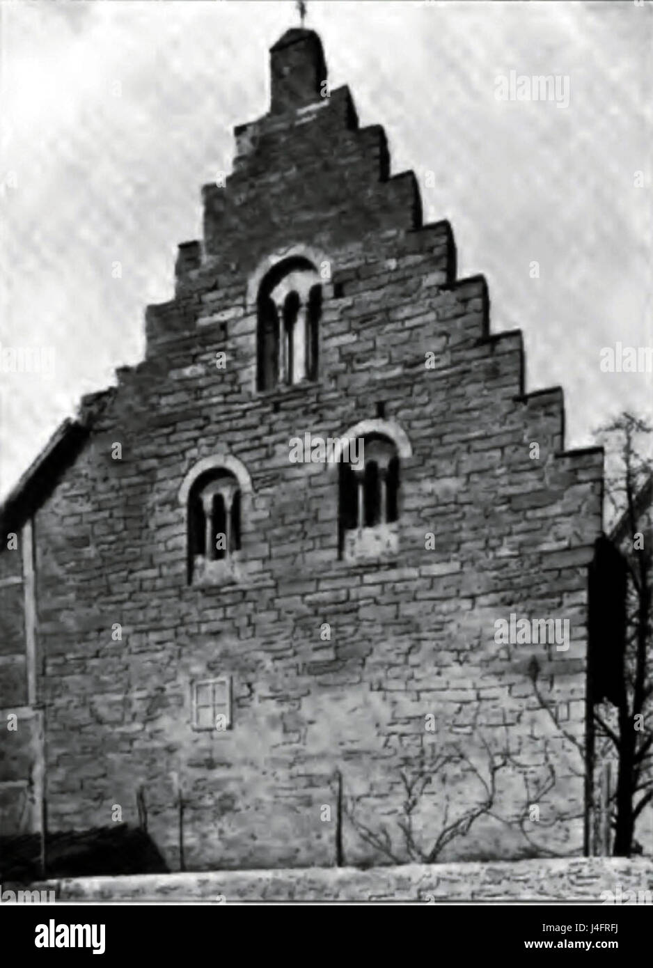 Una fotografia storica del 1901 del Burghofkapelle a Soest, Germania, che cattura i dettagli architettonici di questa cappella medievale. Foto Stock