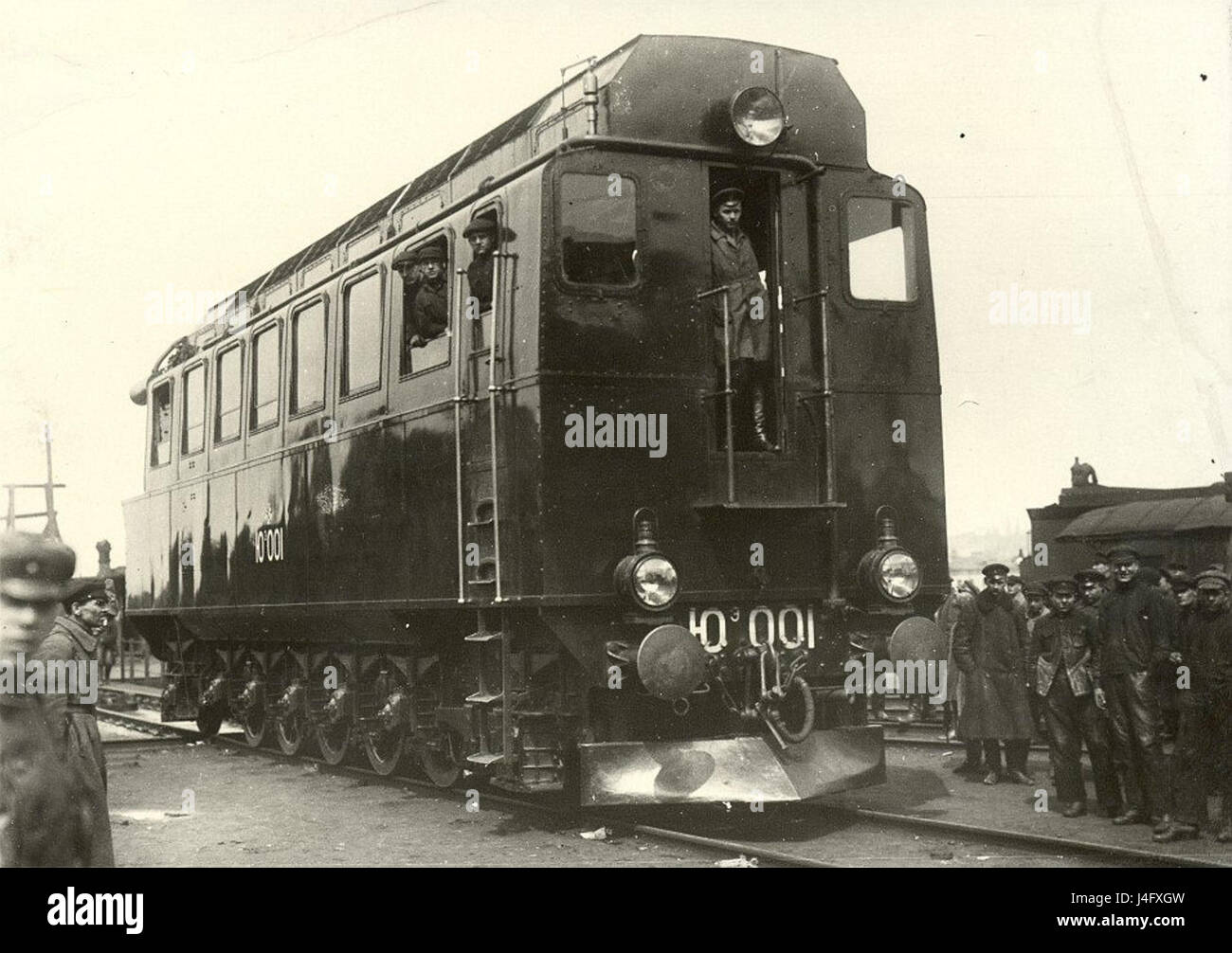 Teplovoz Eel2 è un tipo di locomotiva elettrica utilizzata per vari scopi di trasporto ferroviario. Rappresenta un modello importante nella serie di locomotive elettriche, offrendo una maggiore potenza per le operazioni in varie condizioni. Foto Stock