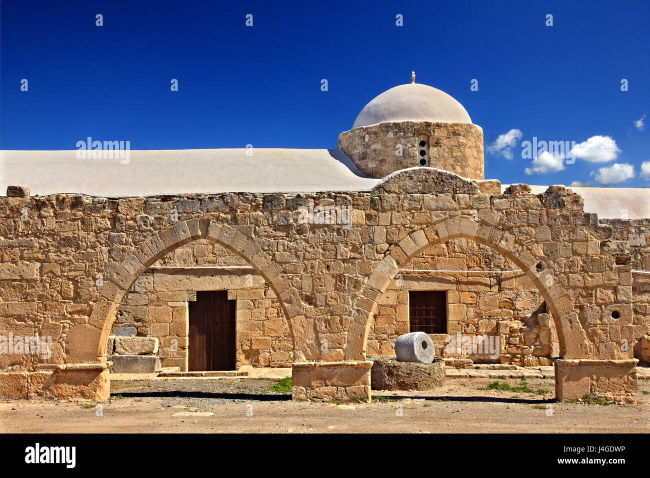 La chiesa bizantina di panagia katholiki accanto al sito archeologico di palaipaphos, a kouklia village, distretto di Paphos, Cipro isola. Foto Stock