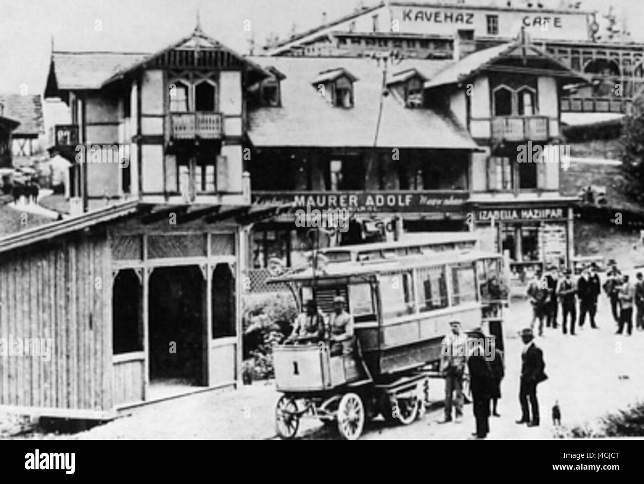 Tatratroli si riferisce a un soggetto storico o culturale legato alla regione di Tatra, probabilmente legato al trasporto tradizionale, al patrimonio locale o alle usanze delle persone che vivono nei Monti Tatra dell'Europa centrale. Foto Stock