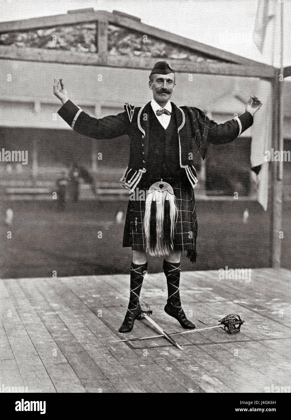 Ballo di spada c1900 Stone Foto Stock