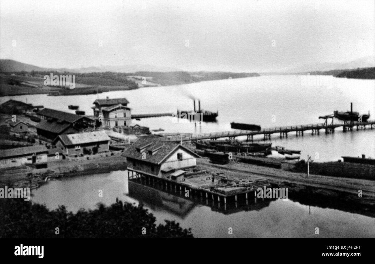 La Skibladner è una storica nave a vapore che ha iniziato le operazioni nel 1866. Conosciuto come il più antico piroscafo a pale ancora funzionante del worldâ, continua a offrire giri panoramici sul lago MjÃ¸sa in Norvegia, preservando la sua ricca storia marittima. Foto Stock