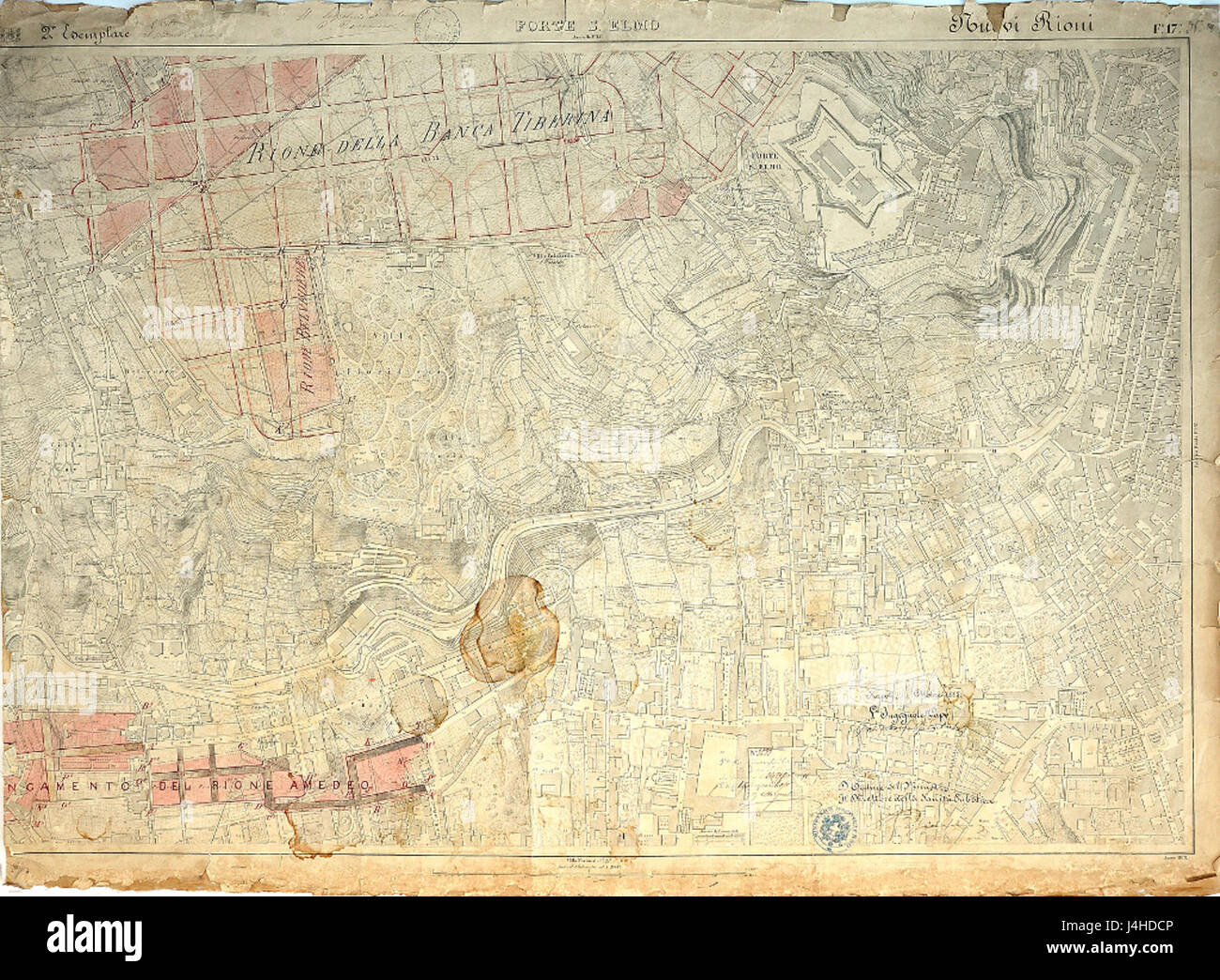 Questa immagine presenta la Tavola Schiavoni, una mappa o un piano storico che raffigura il forte Sant'Elmo, una fortificazione a Napoli, in Italia. Il piano risale a un primo periodo della storia di fortâ. Foto Stock