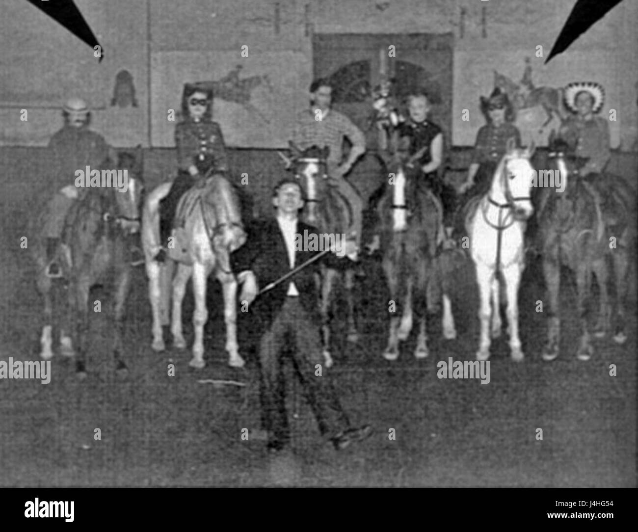 Tattersall 11 si riferisce ad un evento o ad un'asta legati alla famosa casa d'aste di cavalli britannica, Tattersalls. La casa è stata fondamentale per la vendita e l'allevamento di cavalli da corsa e purosangue, giocando un ruolo significativo nell'industria equina. Foto Stock