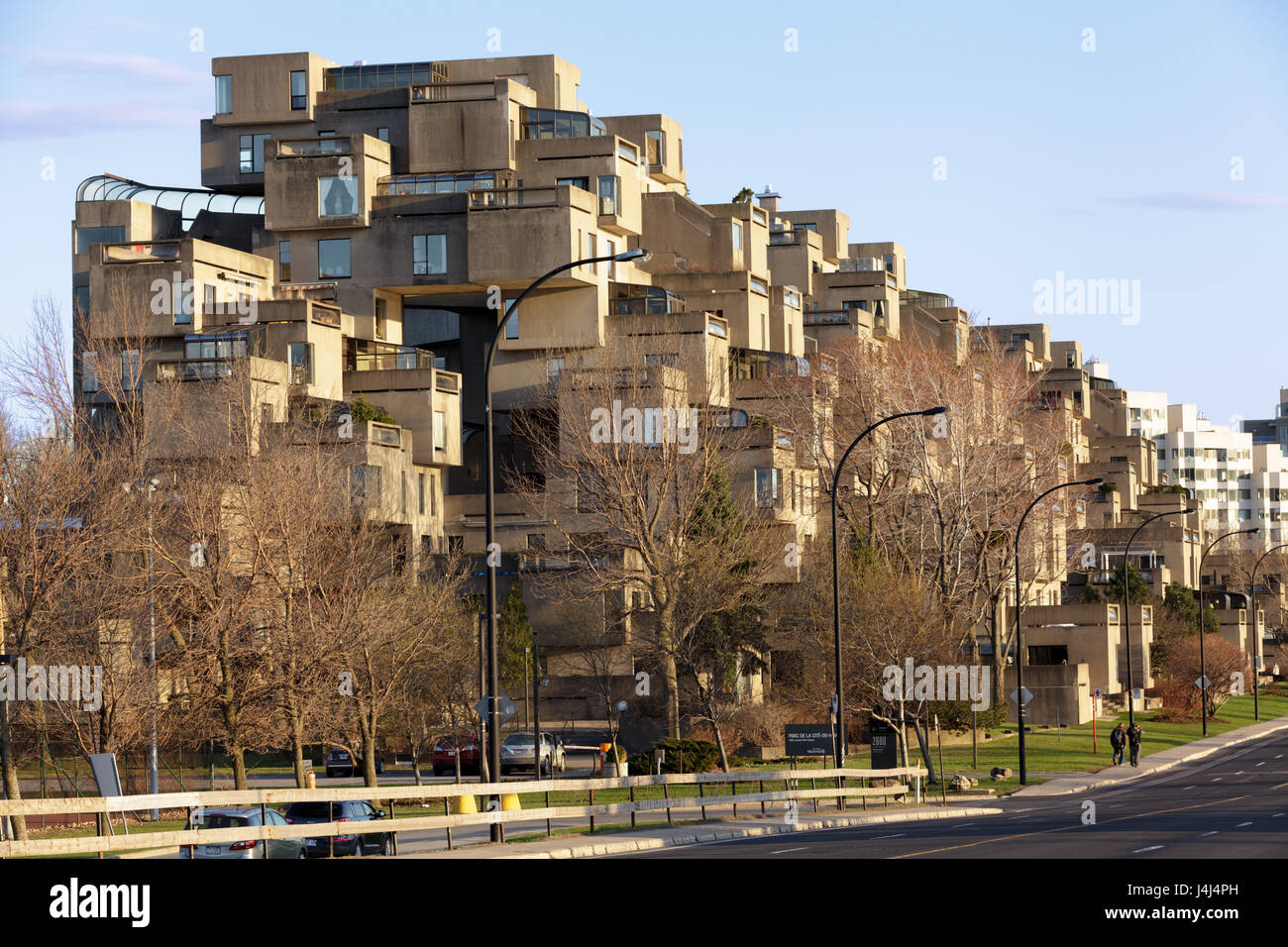 Moshe Safdie era solo 24 quando ha progettato Habitat '67, Montreal, Quebec, Canada Foto Stock