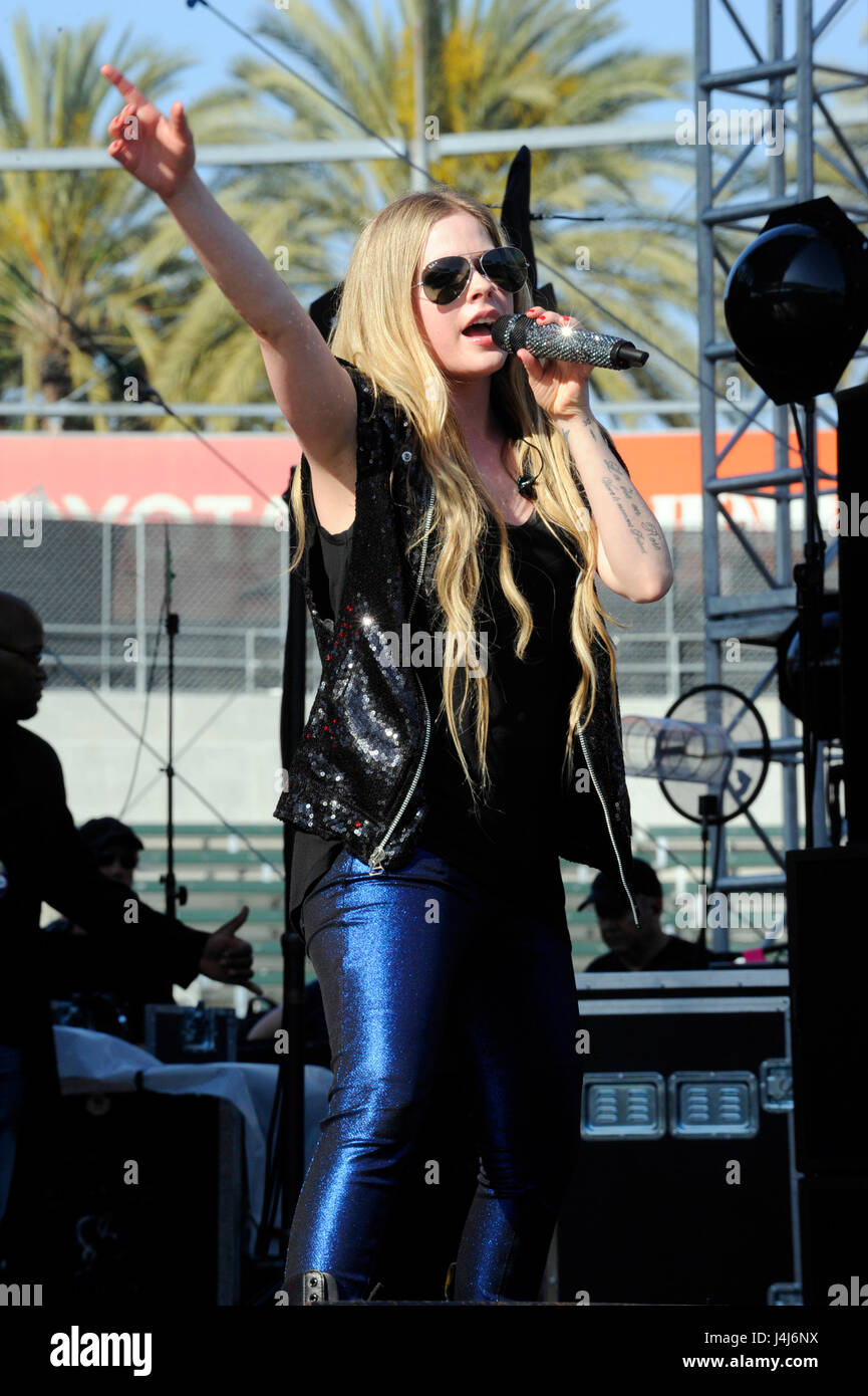 Avril Lavigne esegue a 102,7 KIIS FM Wango del Tango a Home Depot Center il 11 maggio 2013 a Carson, California. Foto Stock