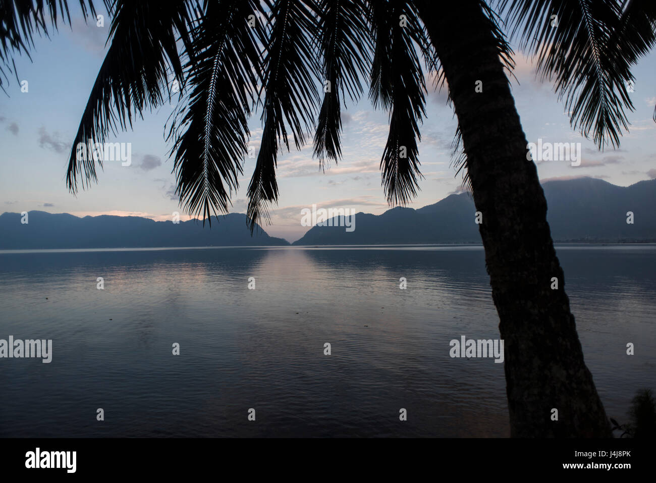 Lago Maninjau, Sumatra, Indonesia. Foto Stock