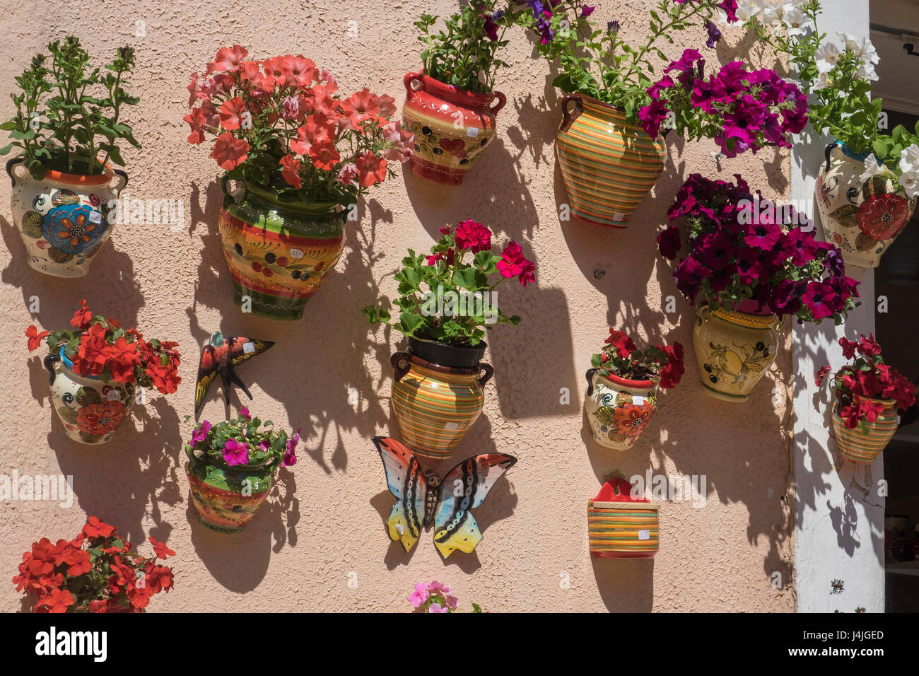 Francia, Alpes Maritimes, Menton, città vecchia, display floreali Foto Stock