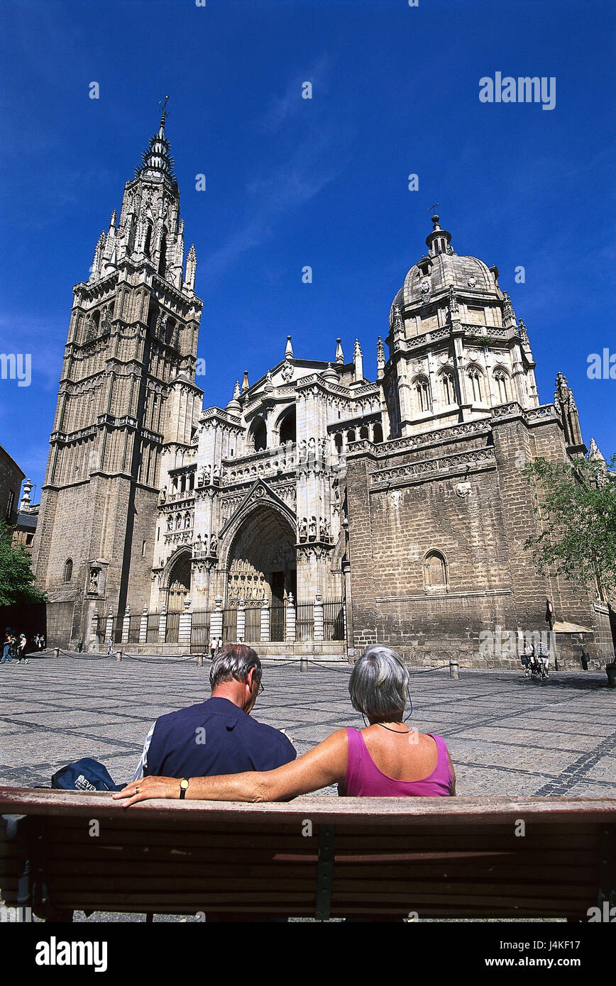 Spagna, Castiglia, Toledo, Cathedral Square, turistiche, vista posteriore Europa, Europa meridionale, città, chiesa, facciata, Puerta, portale, porta della chiesa, la struttura presenta uno stile architettonico, architettura e cultura, luogo di interesse, estate Foto Stock