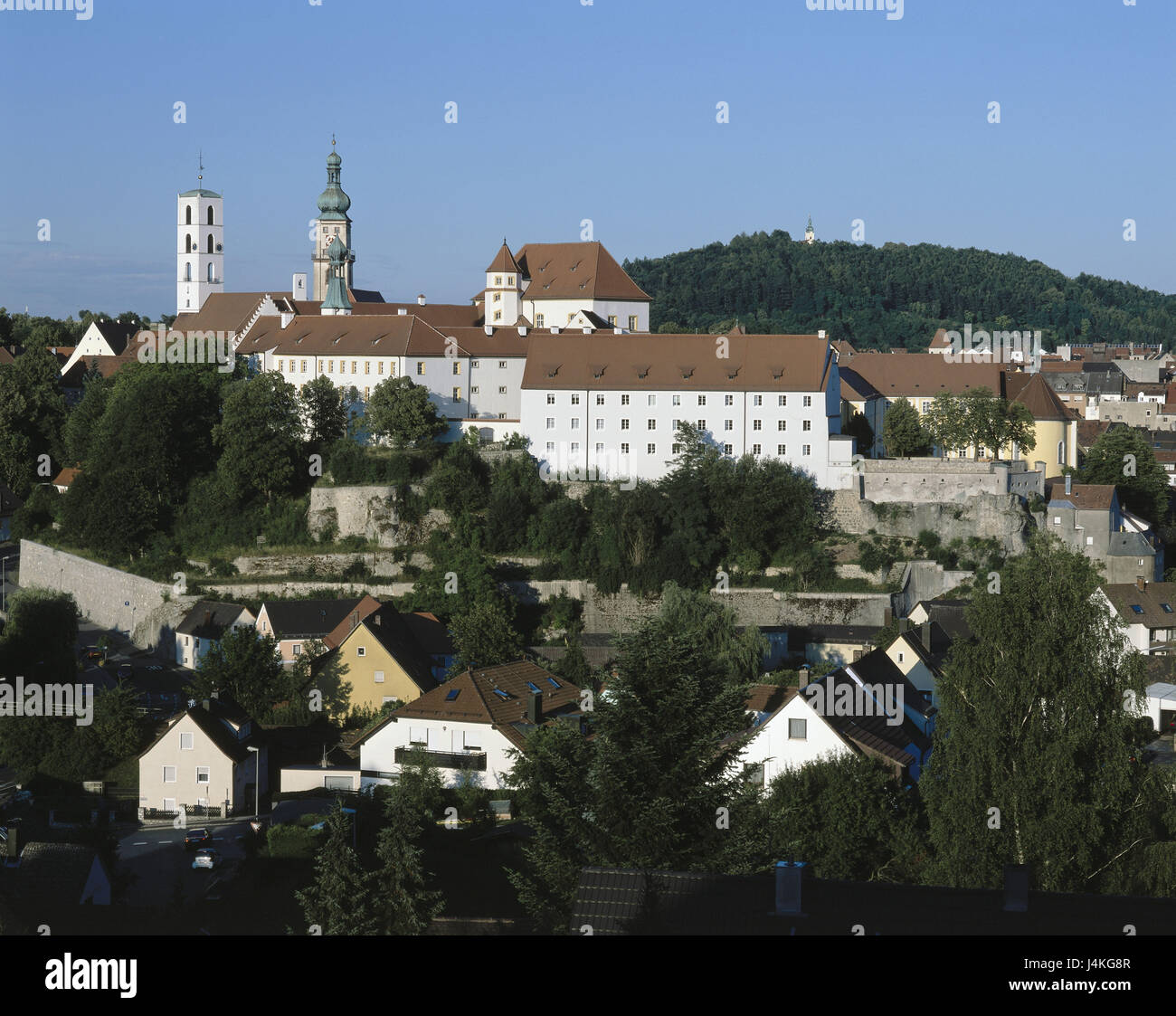 In Germania, in Baviera, Sulzbach-rose mountain, vista città, chiese, bloccare, Europa, Alto Palatinato, persona superiore dalla Renania Jura, città, case, edifici, serratura, chiesa di Maria Ascensione, la Chiesa di Cristo, i campanili, case residenziali, Eisenstrasse bavarese Foto Stock