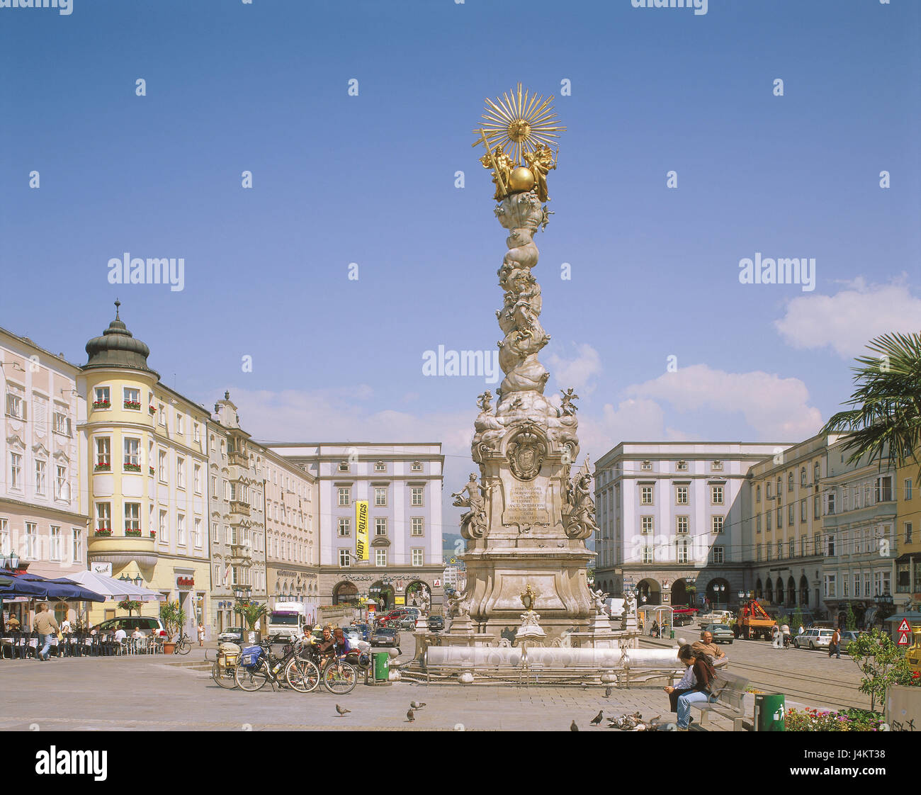 Austria, Austria superiore, Linz, vista città, la piazza principale, la trinità pilastro Europa, capitale dello stato, città, vista città, pilastro, architetto, stile architettonico, barocco, edificio, strutture, turisti, Foto Stock
