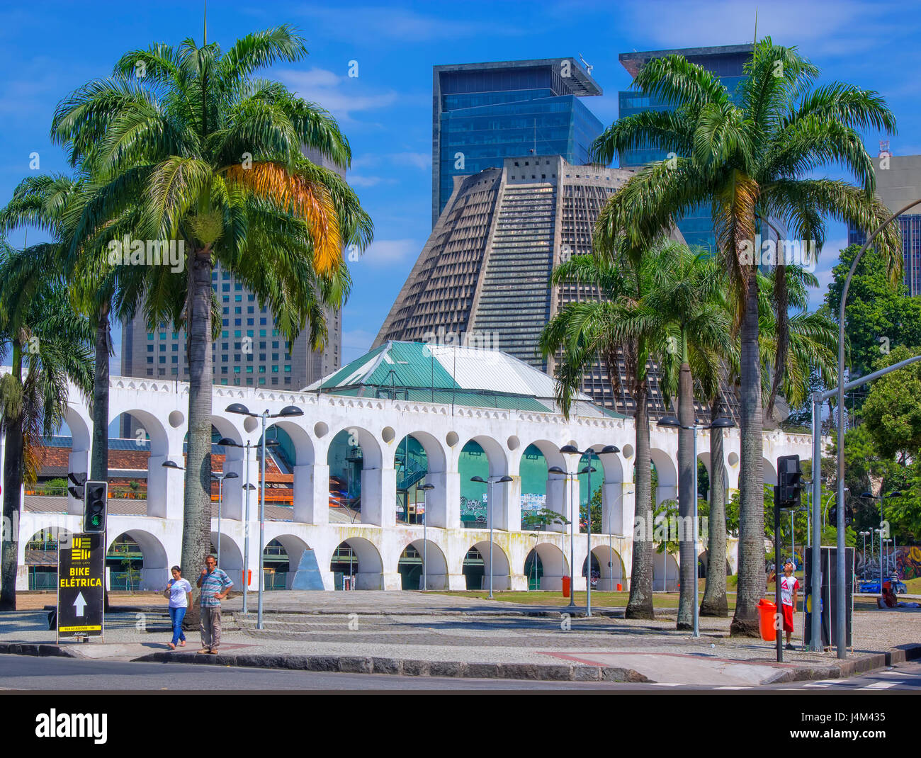Arcos de Lapa e Cattedrale di sfondo, Rio de Janeiro downtown Foto Stock