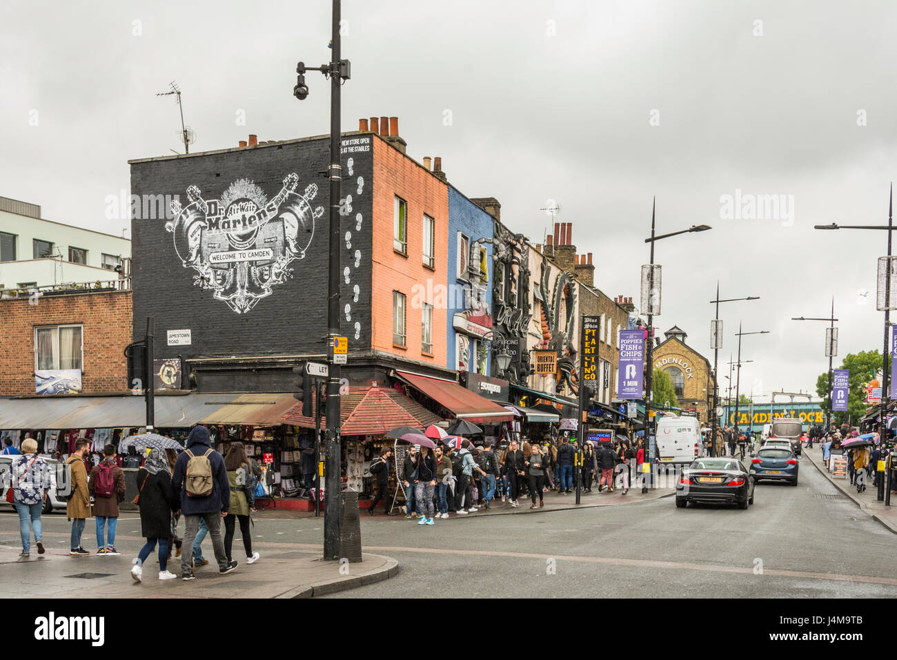 Le videocamere di sorveglianza nei pressi di Camden Market in NW1, London, Regno Unito Foto Stock