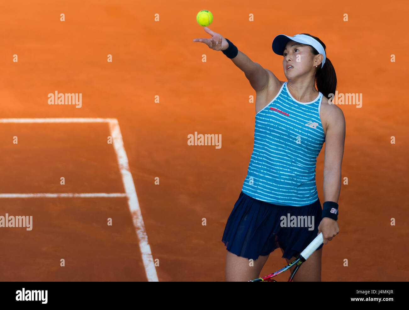 MADRID, Spagna - 9 maggio : Misaki Doi al 2017 Mutua Madrid Open WTA Premier obbligatorio torneo di tennis Foto Stock