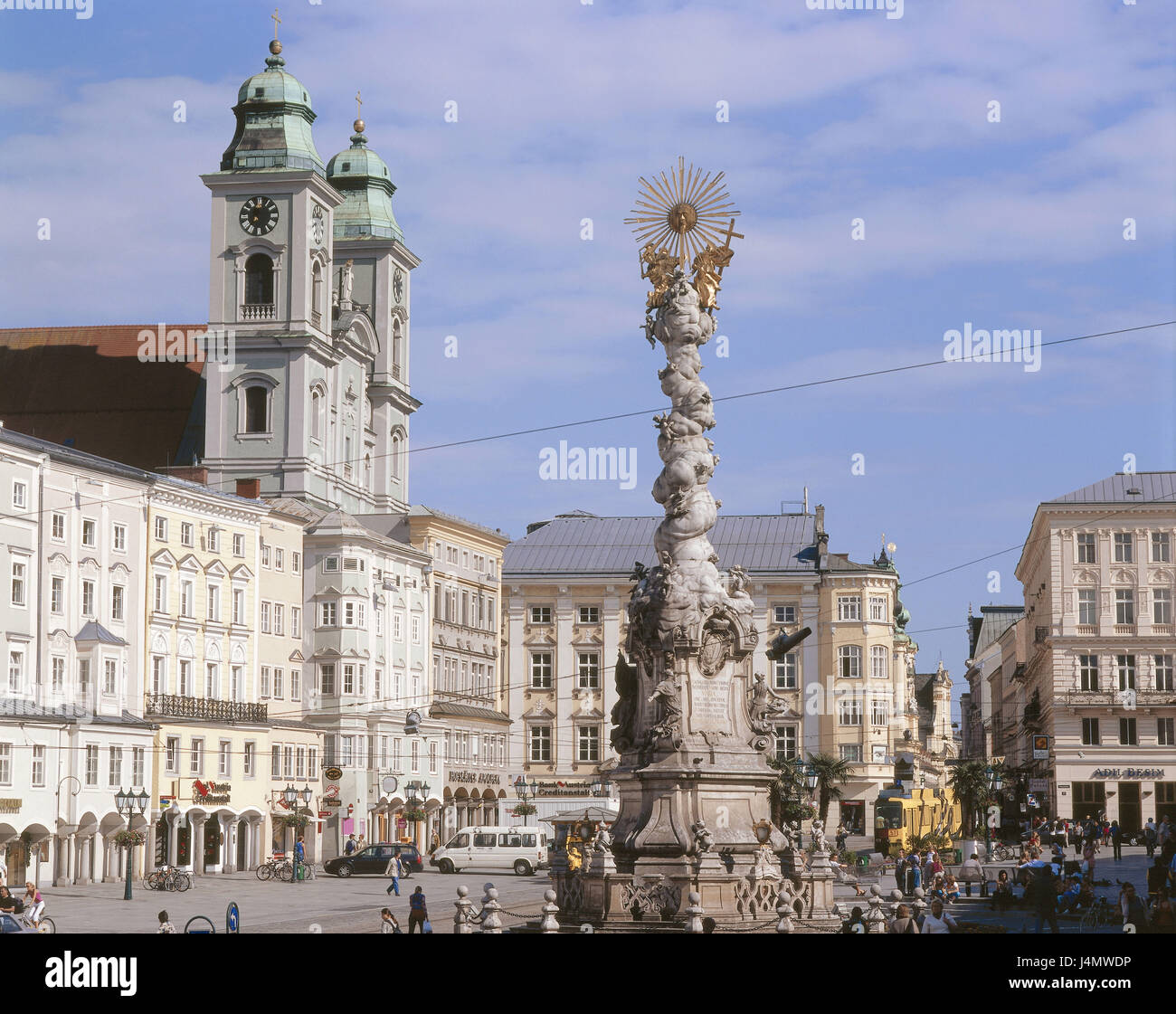 Austria, Austria superiore, Linz, vista città, la piazza principale, la trinità pilastro, Cattedrale vecchia Europa, capitale dello stato, città, vista città, pilastro, architetto, stile architettonico, barocco, edificio, strutture, turisti Foto Stock