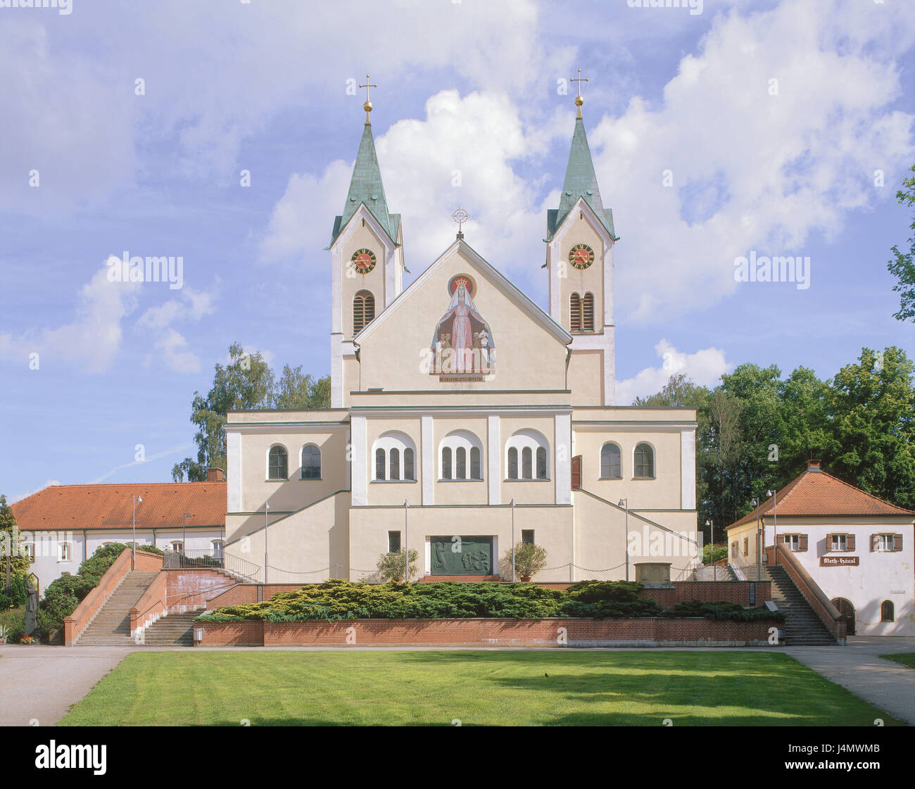 In Germania, in Baviera, castello Vilsbi, chiesa di pellegrinaggio Maria Hilf Europa, Sud della Germania, Bassa Baviera, città, chiesa, costruzione sacra, struttura, architettura, torri, raddoppia le torri, si accumula nel 1832 - nel 1836, Stile architettonico, neoromanesque, luogo di interesse Foto Stock