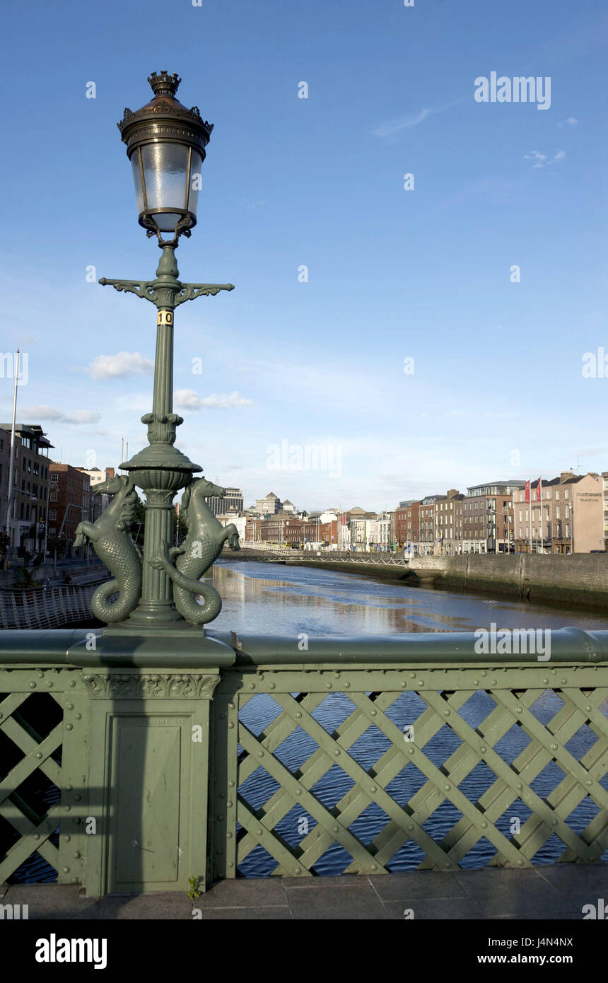 In Irlanda, il Leinster, Dublino Fiume Liffey, Grattan Bridge, Foto Stock