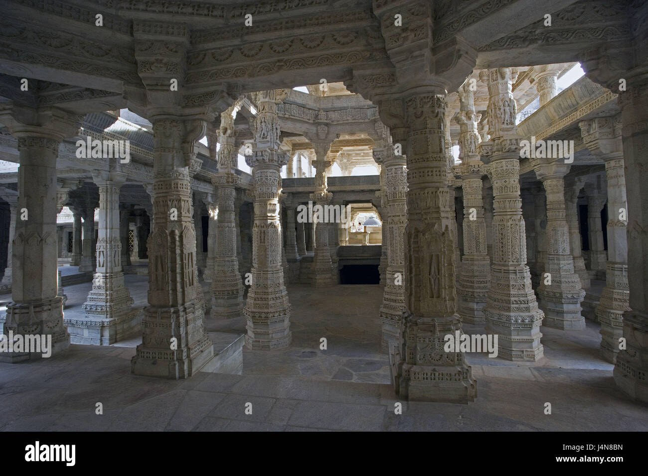 India Rajasthan, Ranakpur, tempio Jain, portico, Foto Stock