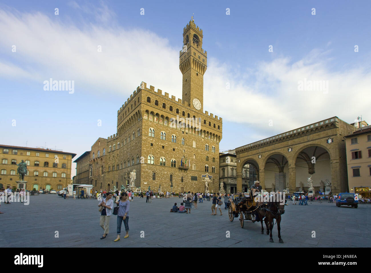 L'Italia, Toscana, Firenze, Piazza della Signoria, turisti, cavallo, carrello Foto Stock