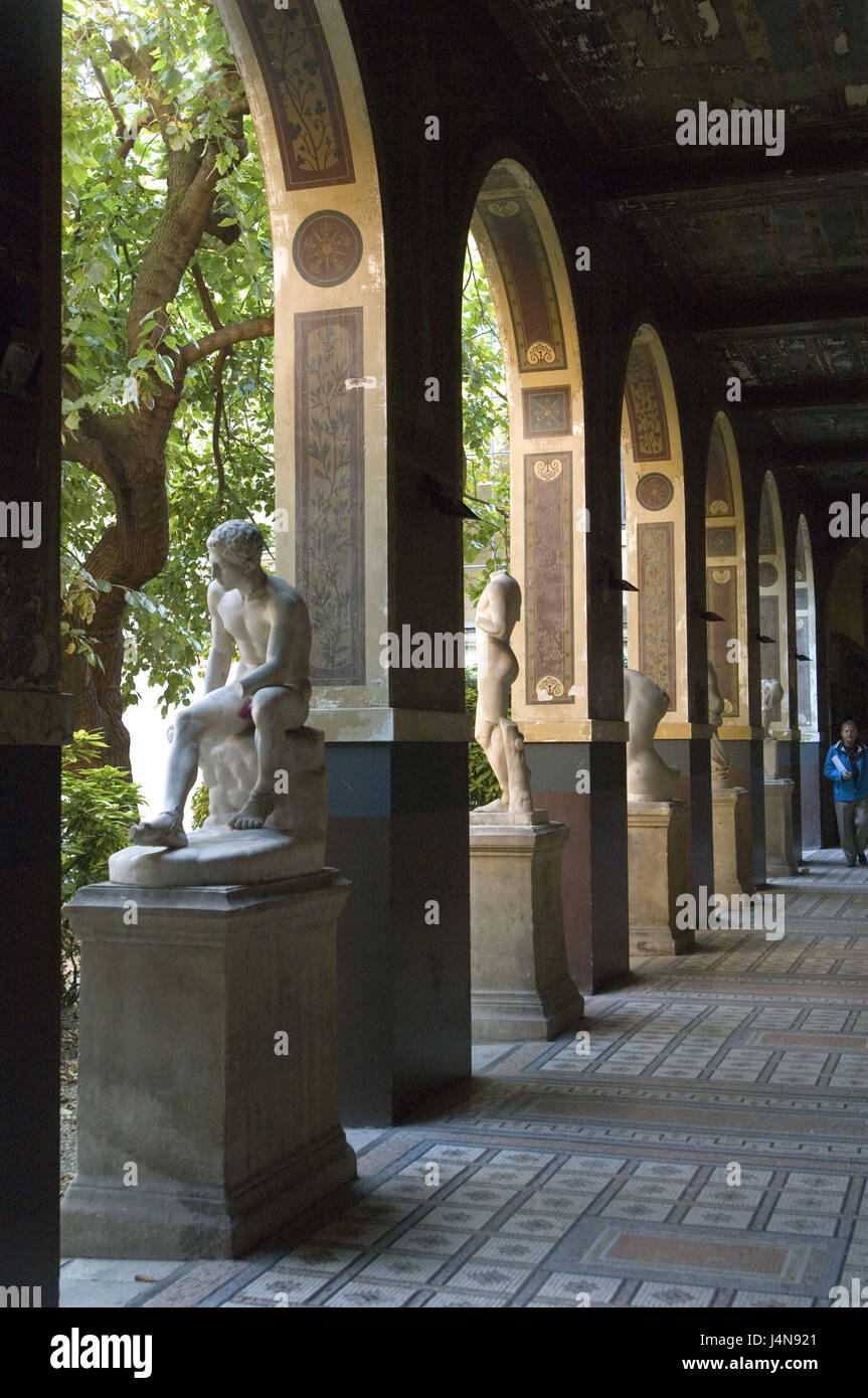 Francia, Parigi, Ecole dell'Beaux-Arts, portici, statue, Foto Stock