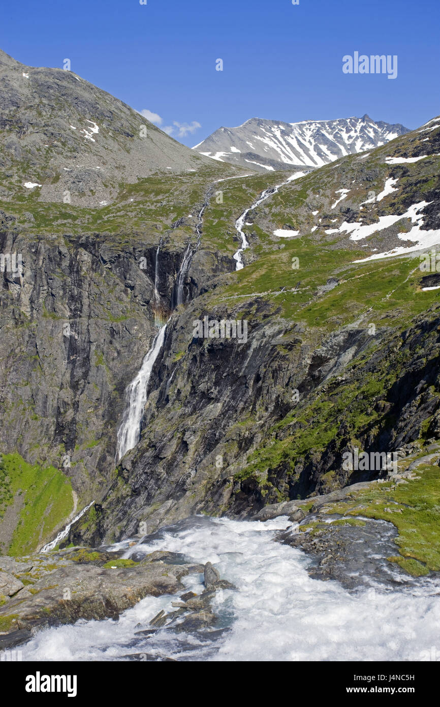 Norvegia, More og Romsdal, Trollstigen, cascata, Foto Stock