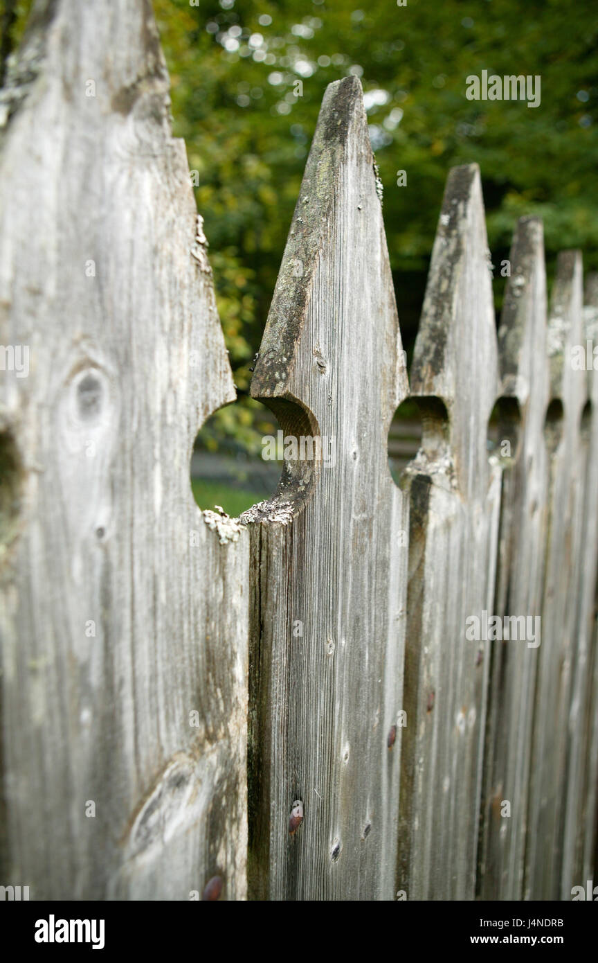 Staccionata in legno, dalle intemperie, medium close-up, dettaglio, Foto Stock