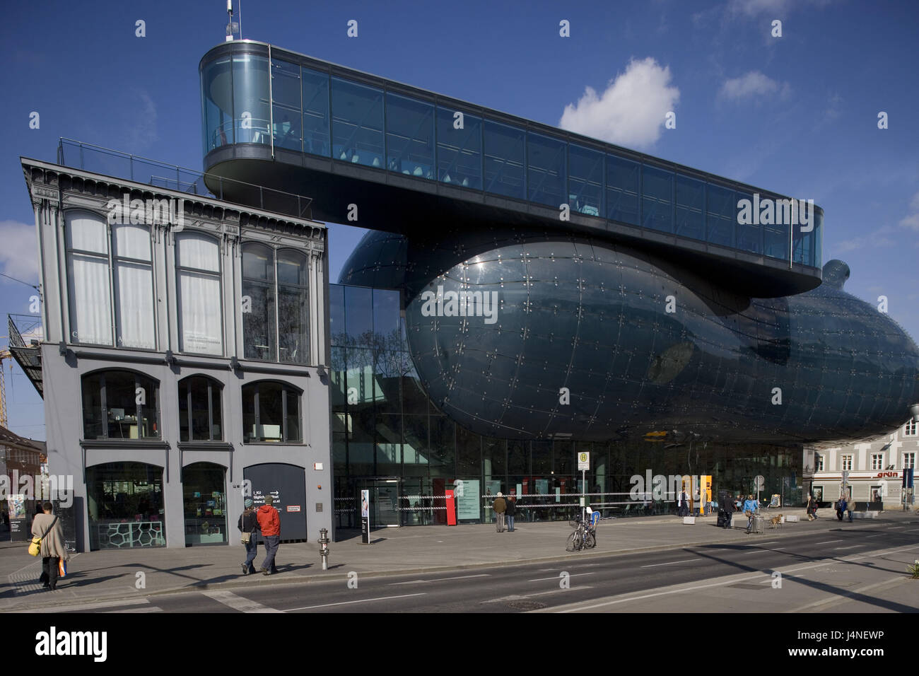 L'Austria, la Stiria, Graz, art house, Friendly alien, passante, alcuna proprietà di rilascio, Foto Stock