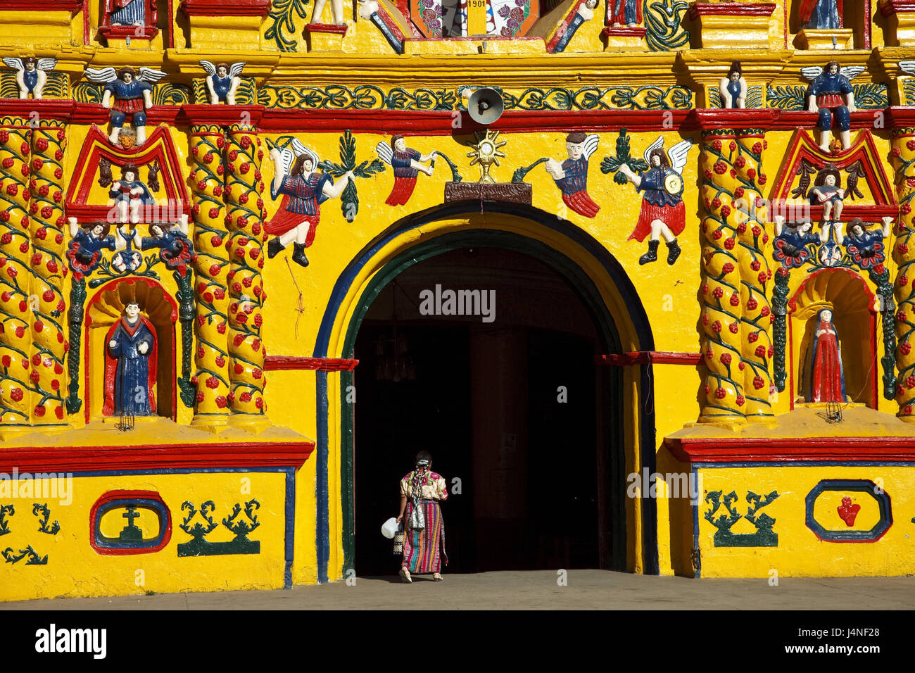 Guatemala, San Andre Xecul, chiesa, facciata, di dettaglio, gamma di segnali di ingresso, Foto Stock