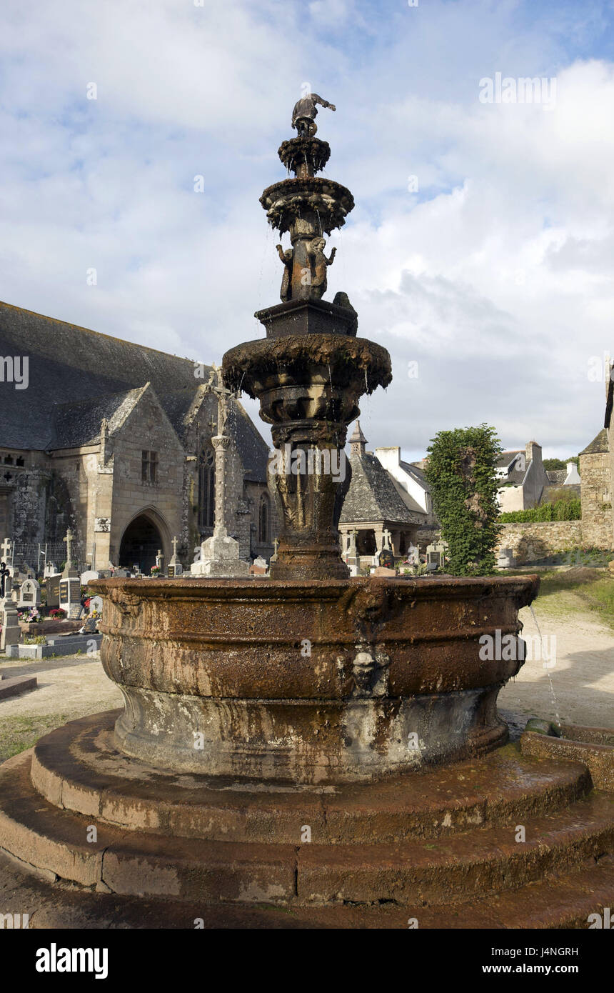Francia, Bretagna, Saint-Jean-du-Doigt, fontana, Foto Stock