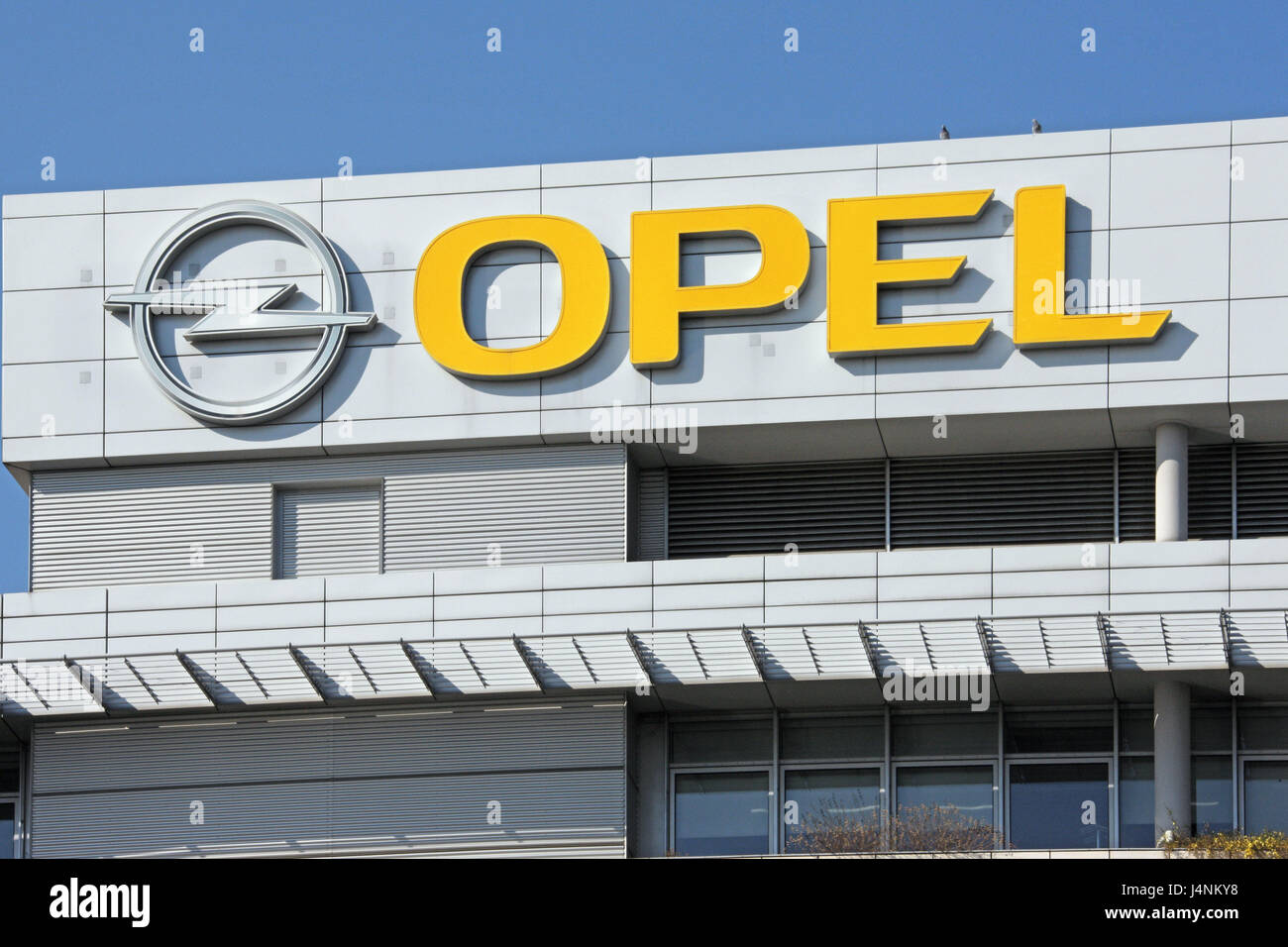 Assia, trunk home, Opel house, logo, alcuna proprietà di rilascio, edificio, Opelhaus, Opel opus, Opelwerk, esterno, Opel logo, il logo della società, logo, concessionarie auto, Opel, veicolo, automobilistico, industria automobilistica, GM, Foto Stock